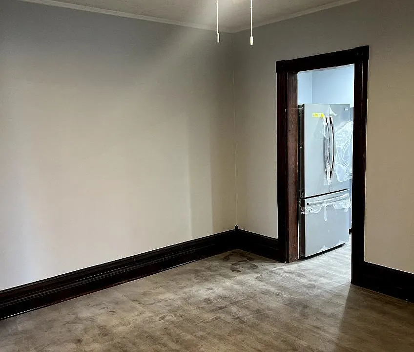 Inside of 110 S. 7th St.
