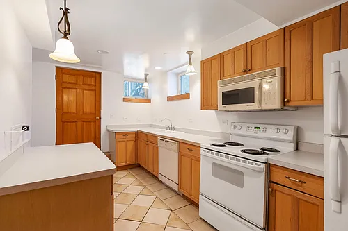 458 W Jackson St #3 Photo 1