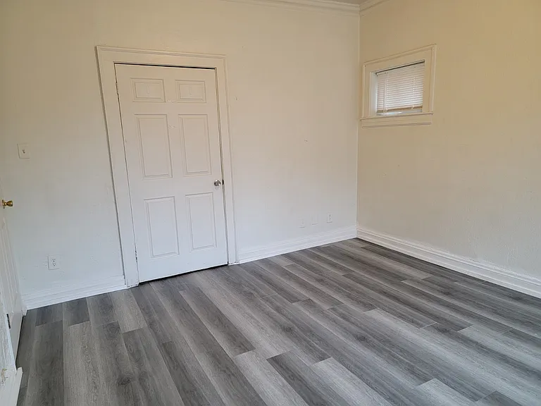 1874 Marloes Ave — Photo 27