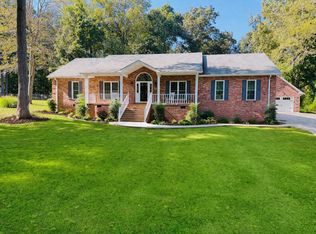 320 Spring Valley Dr, Cottontown, TN 37048