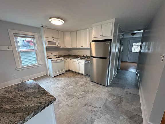 3rd image of 329 Glen Ave #2