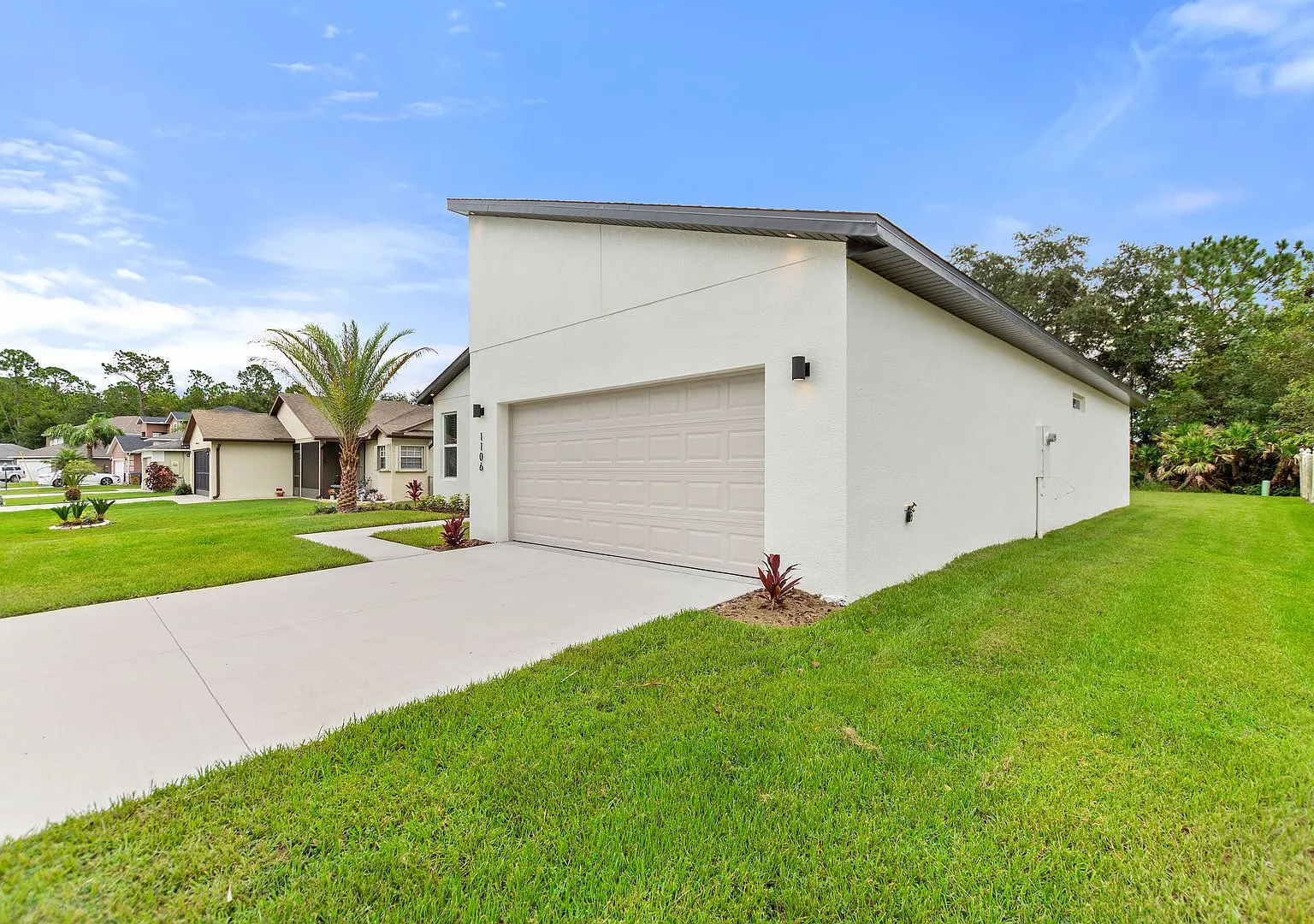 Modern, Energy-Efficient Home with All the Upgrades — Photo 4