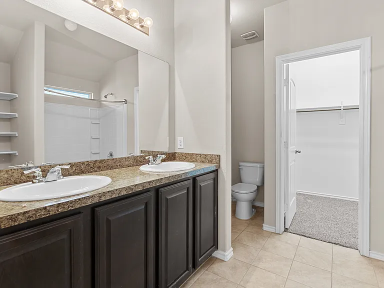 2517 Carolina Dr — Photo 20
