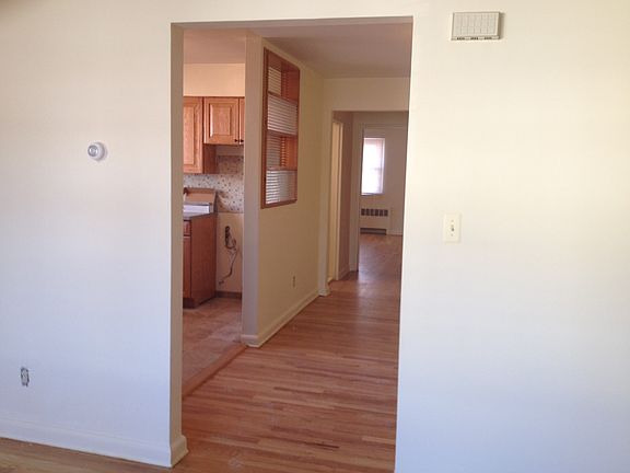 5th image of 406 Palisade Ave #2