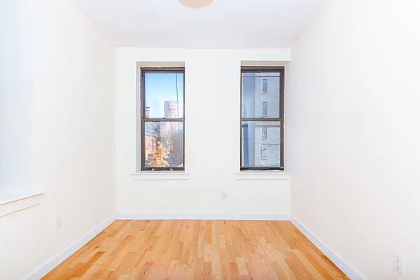 Rented by RENTBK LLC | media 8