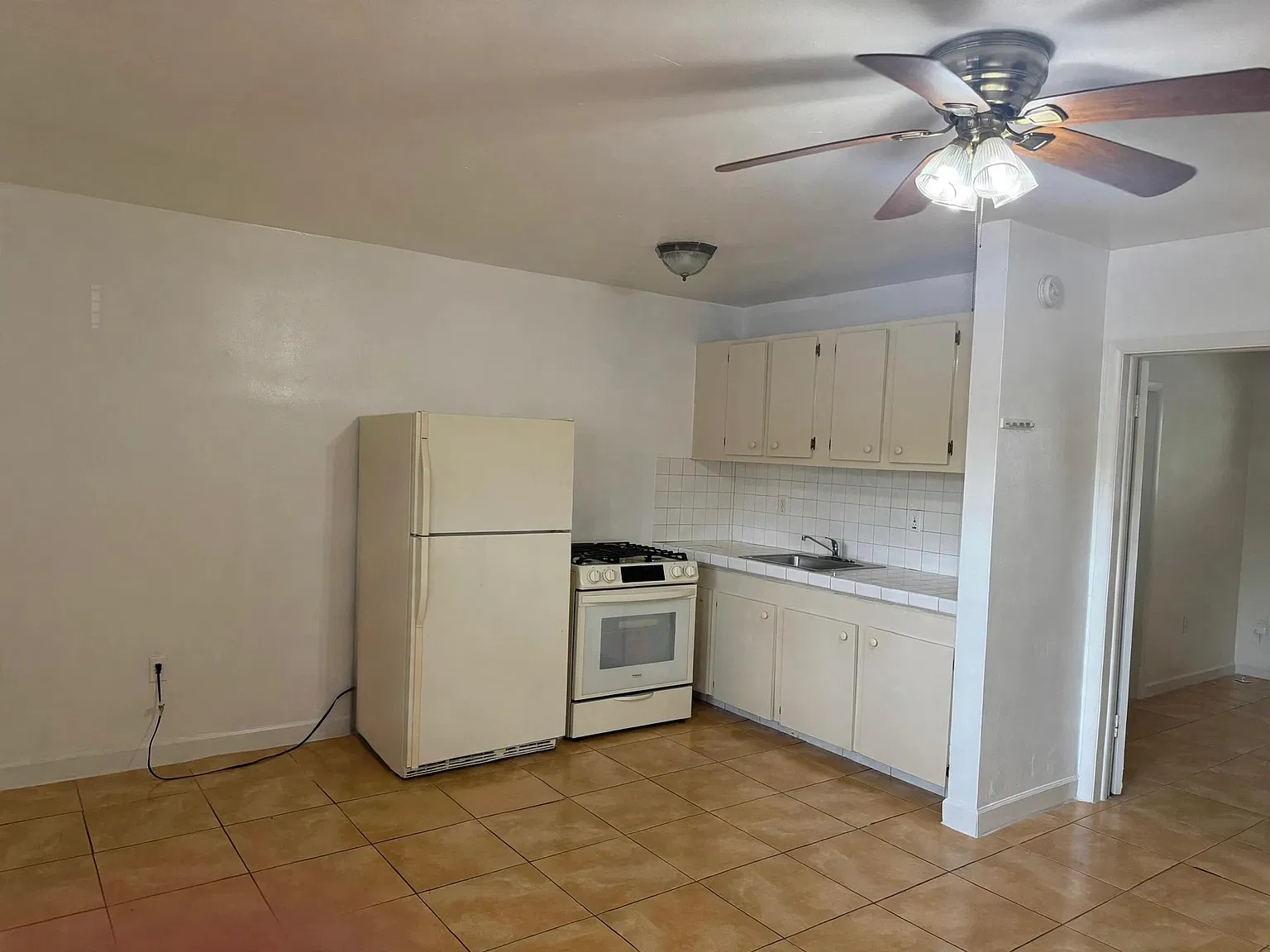 1 bed, 575 sqft, $1,485 — Photo 4
