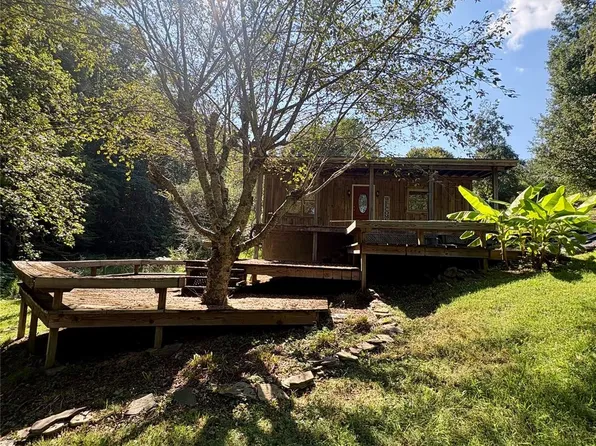 4019 Happy Goats Way, Lenoir, NC 28645