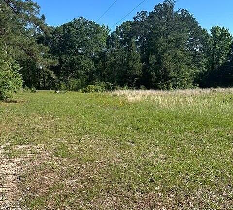 3rd image of 431 N Fort Rd