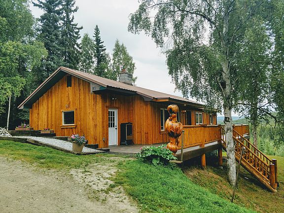 2nd image of 1384 Justin Dr