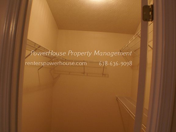 5th image of 2358 Radcliff Dr