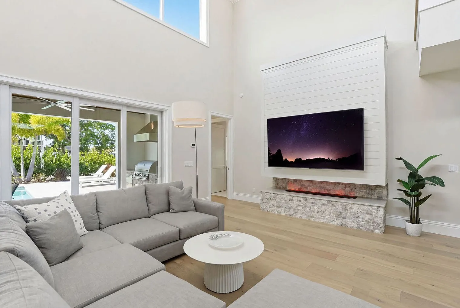 5 bed, 3.0 bath, 2938 sqft, $25,300 — Photo 4