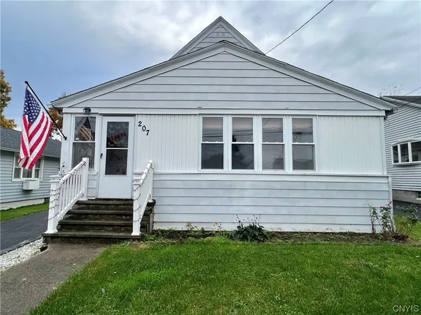 207 Cutler St, East Syracuse, NY 13057