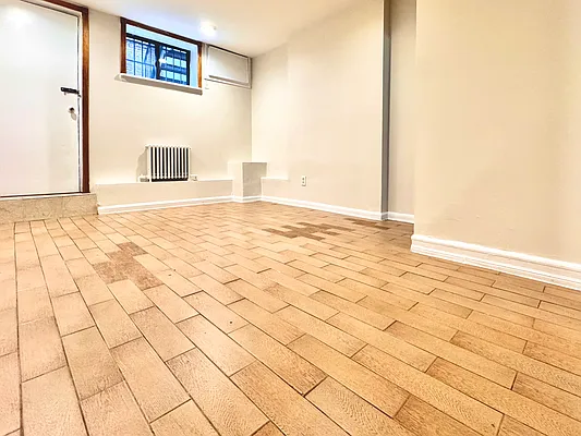 Rented by Metropolitan Property Group | media 19