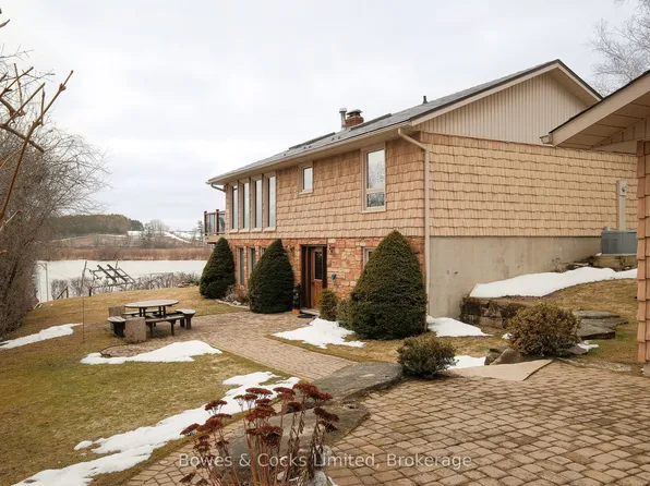 210 Thompson Rd, Otonabee South Monaghan, ON K9J 6X8