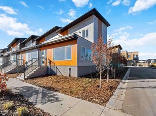 2740 Blatchford Rd NW, Edmonton, AB T5G 2P7