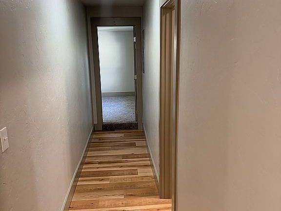 5th image of 602 S Spring St