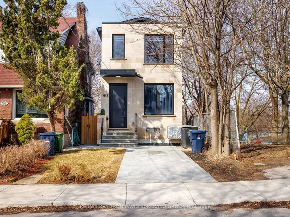 90 E Lynn Ave, Toronto, ON M4C 3W2