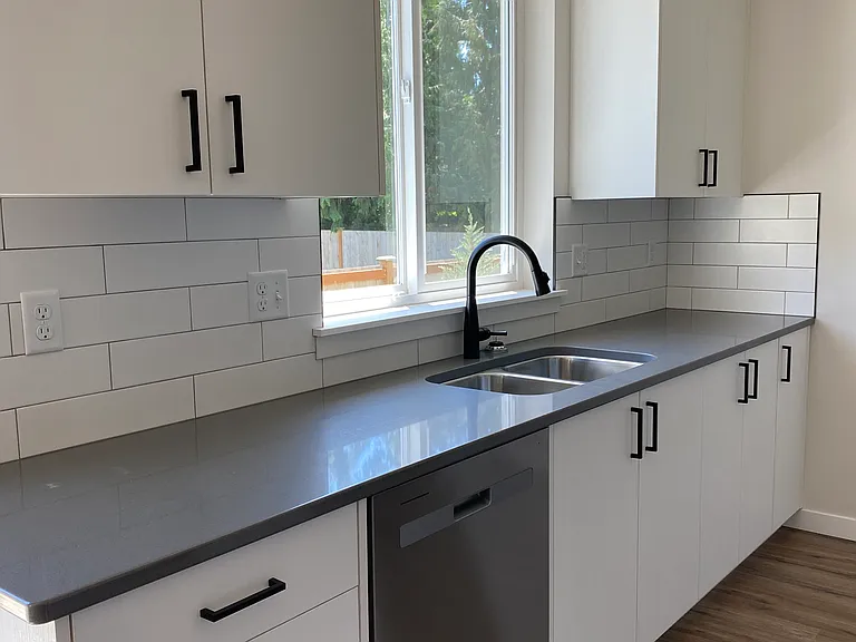 2058 Aaron Dr — Photo 24