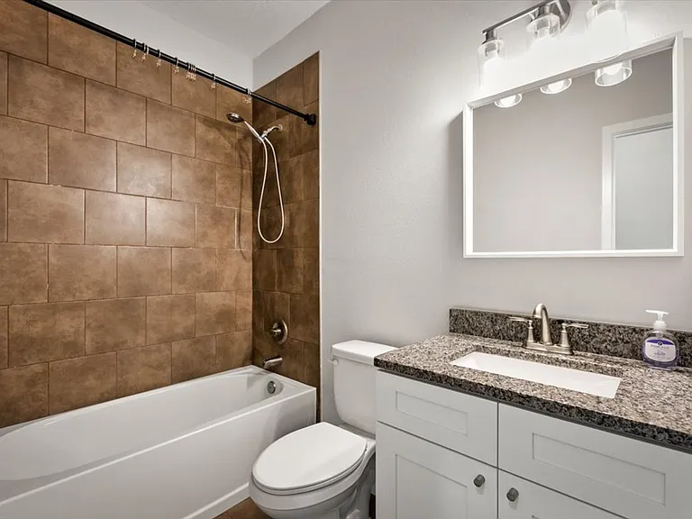 700 Hamilton Ave — Photo 19
