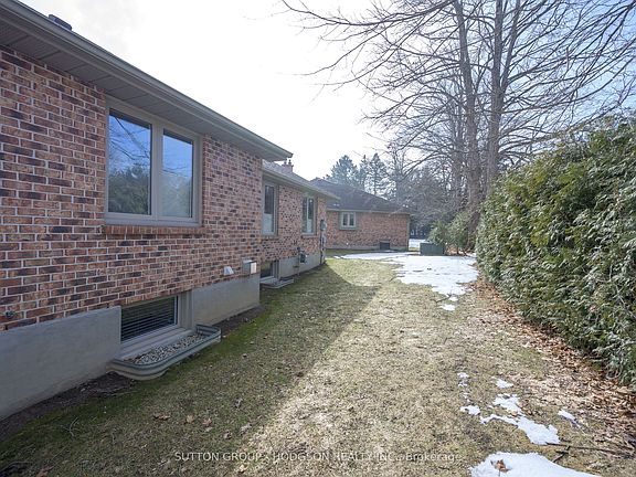 4th image of 1443 Commissioners Rd W #34