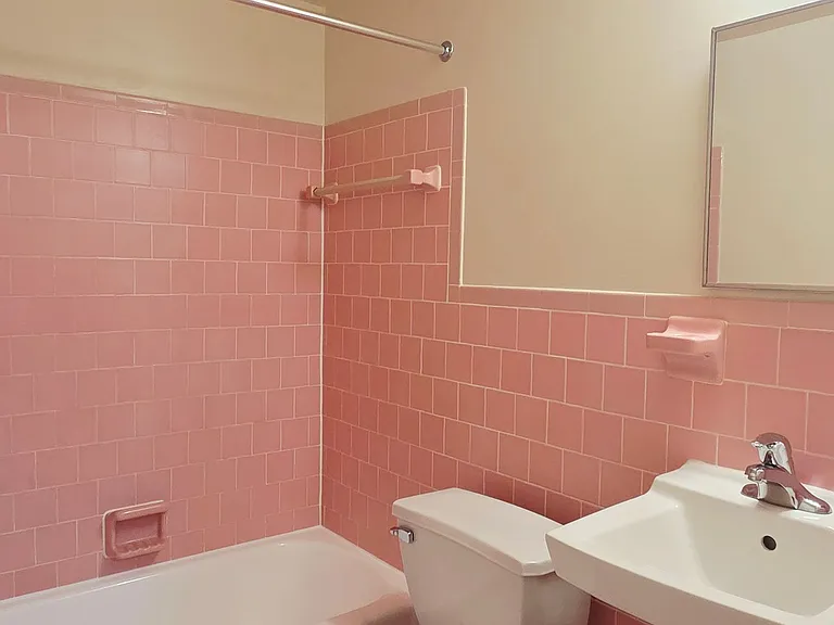 Columbia Courts Apartments — Photo 15