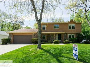5657 Woodstock Dr, Lansing, MI