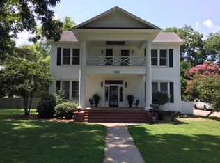 1004 S Lakeshore Dr, Lake Village, AR 71653