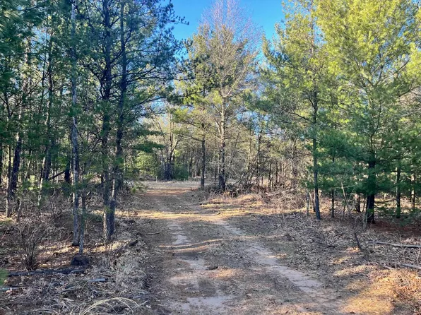 930 County Road C, Hancock, WI 54943