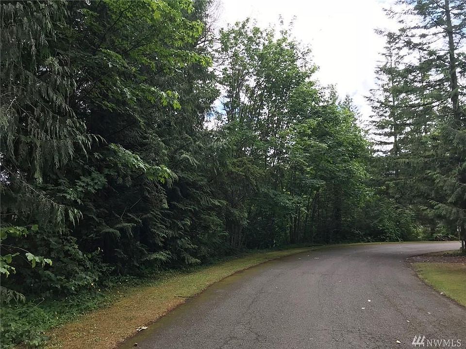 1st image of 18420 Britchin St SE