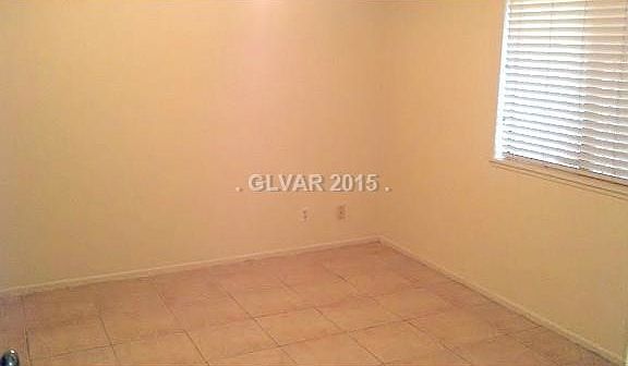 5th image of 2581 Paradise Village Way