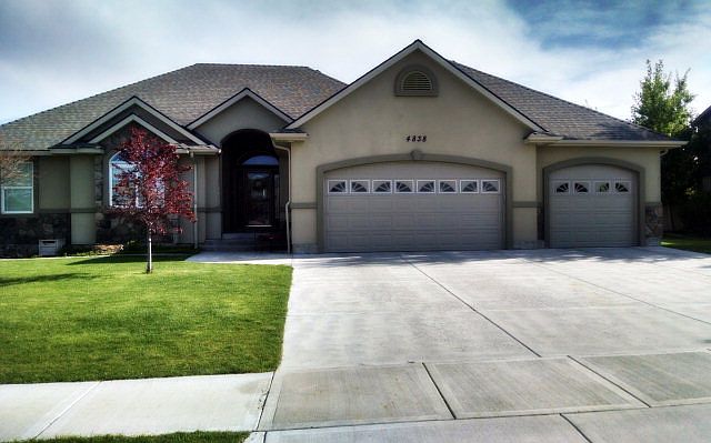 1st image of 4838 Greystone Ln
