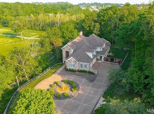 9542 Country Club Grn, Saint Louis, MO