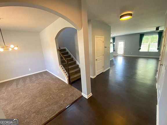 2nd image of 5224 Cantbury Way