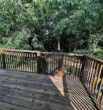 5th image of 1405 Lyndale Dr