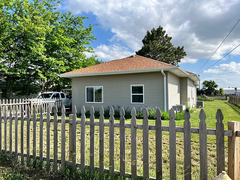 3020 W 14th St — Photo 34