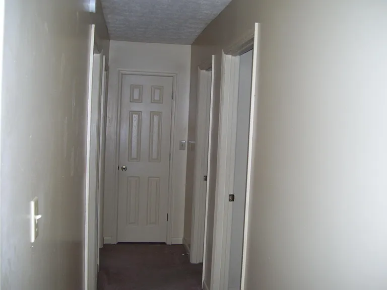 925 McArthur Rd #4 — Photo 9