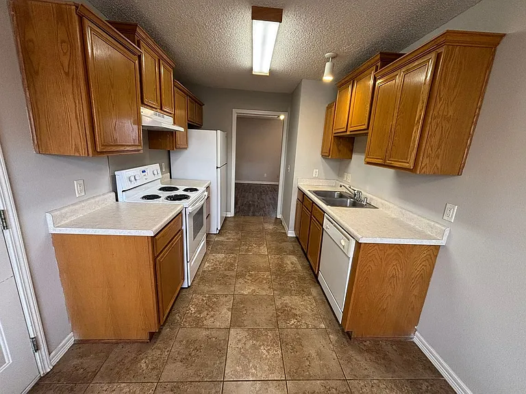 461 Pleasant Tree Pl — Photo 5