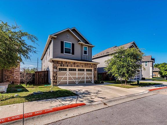 4th image of 815 Sandhill Branch Dr
