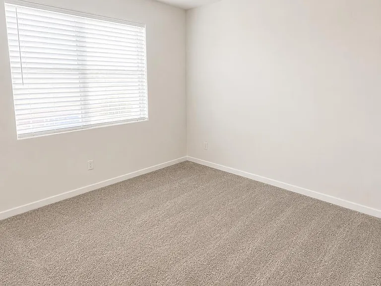 40492 W Jenna Ln — Photo 5