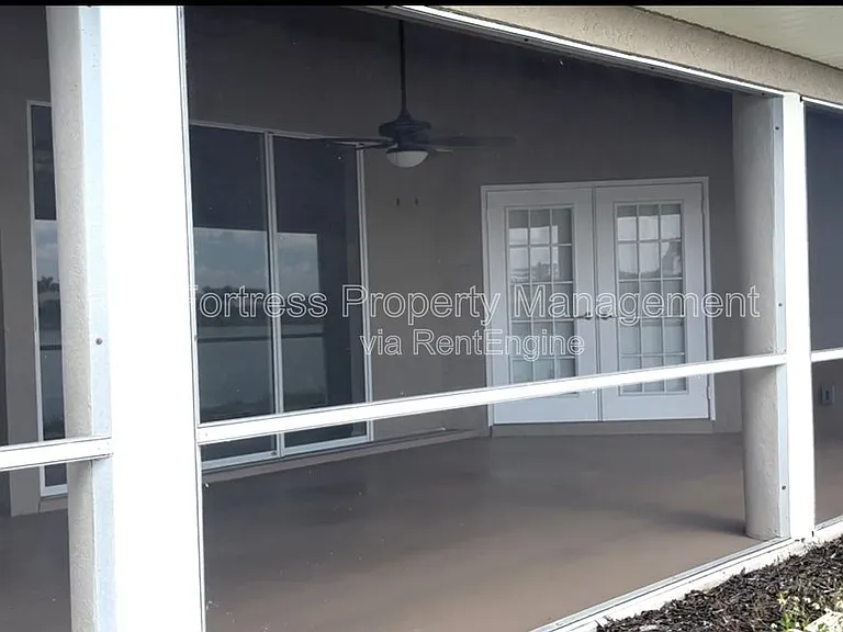 2613 SW 15th Ave — Photo 2