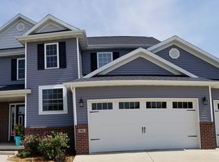501 Northpoint Ct, Chatham, IL 62629