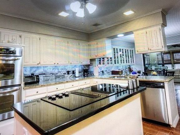 5th image of 3701 Snow Creek Dr