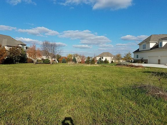 5th image of 8118 Grant Dr