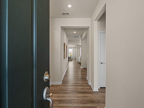 4th image of 1616 Silver Spotted Way