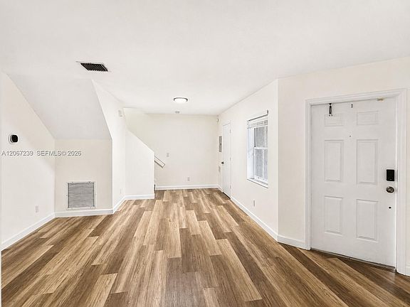 3rd image of 12615 SW 54th Ct