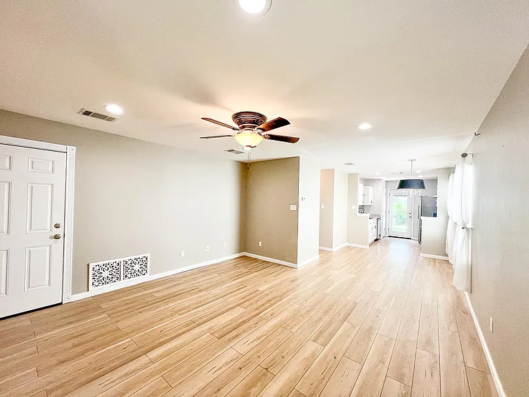 298 Jack Rabbit Ln — Photo 5