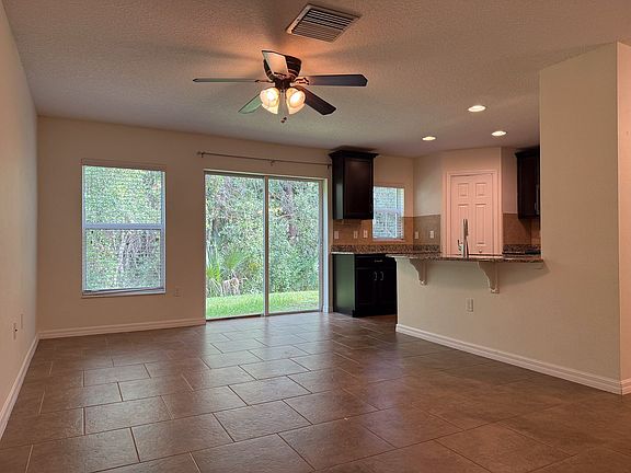 4th image of 2742 Birchcreek Dr