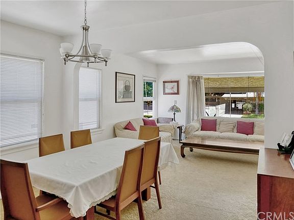 3rd image of 821 Donna Way