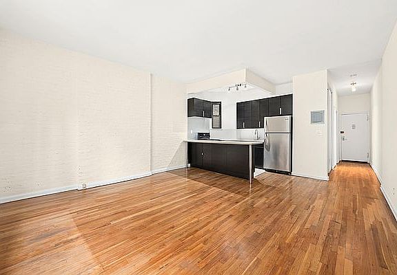 3rd image of 235 E 51st St APT 4B