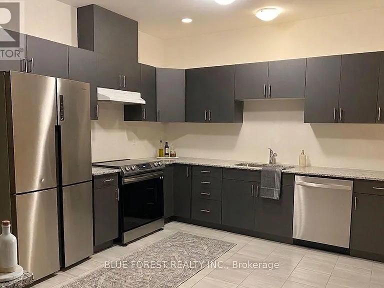 100 Middleton St — Photo 2